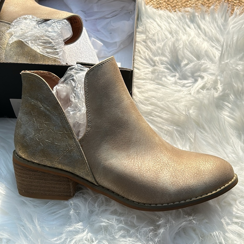 BOUTIQUE BY CORKYS- Wayland stars booty NWT